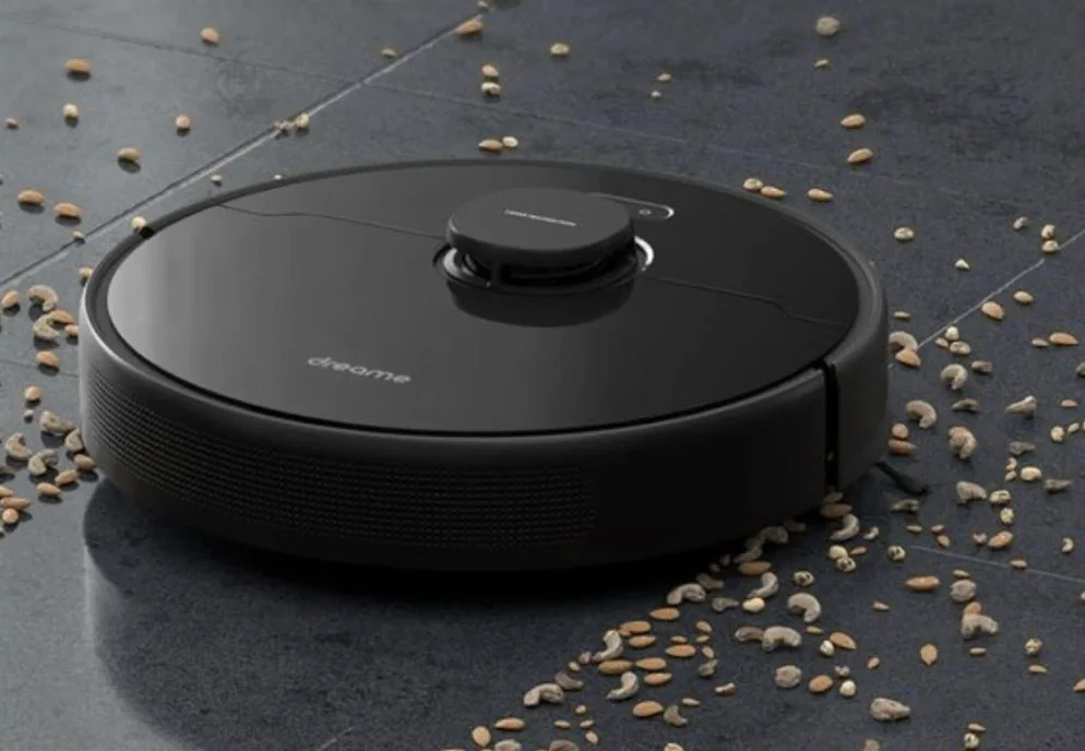 robot vacuum cleaner with charging station